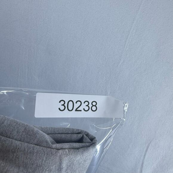 Vintage Walt Disney World Tank Top Men's Small Gray Epcot Mickey Mouse Graphic - Picture 7 of 7